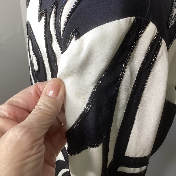 St. John Silk Beaded Jacket 10 - Picture 12 of 12